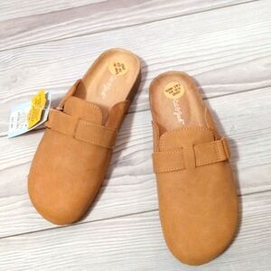 (17-4139) Girls' Cat & Jack Shoes Perry Slip-On Clogs Sz 1
